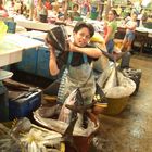 Fischhändler auf dem Public Market in Dumaguete City, Philippinen