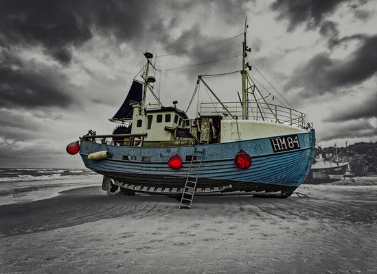 Fischkutter am Strand