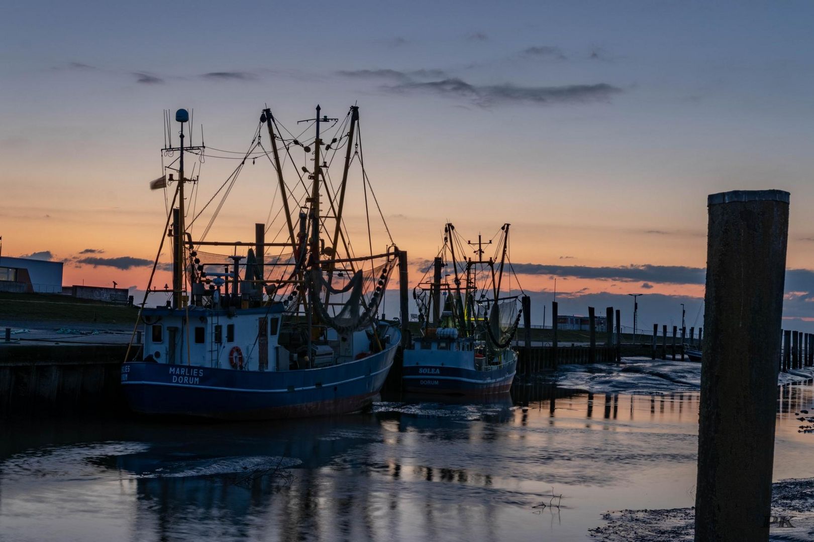 Fischkutter im Watthafen