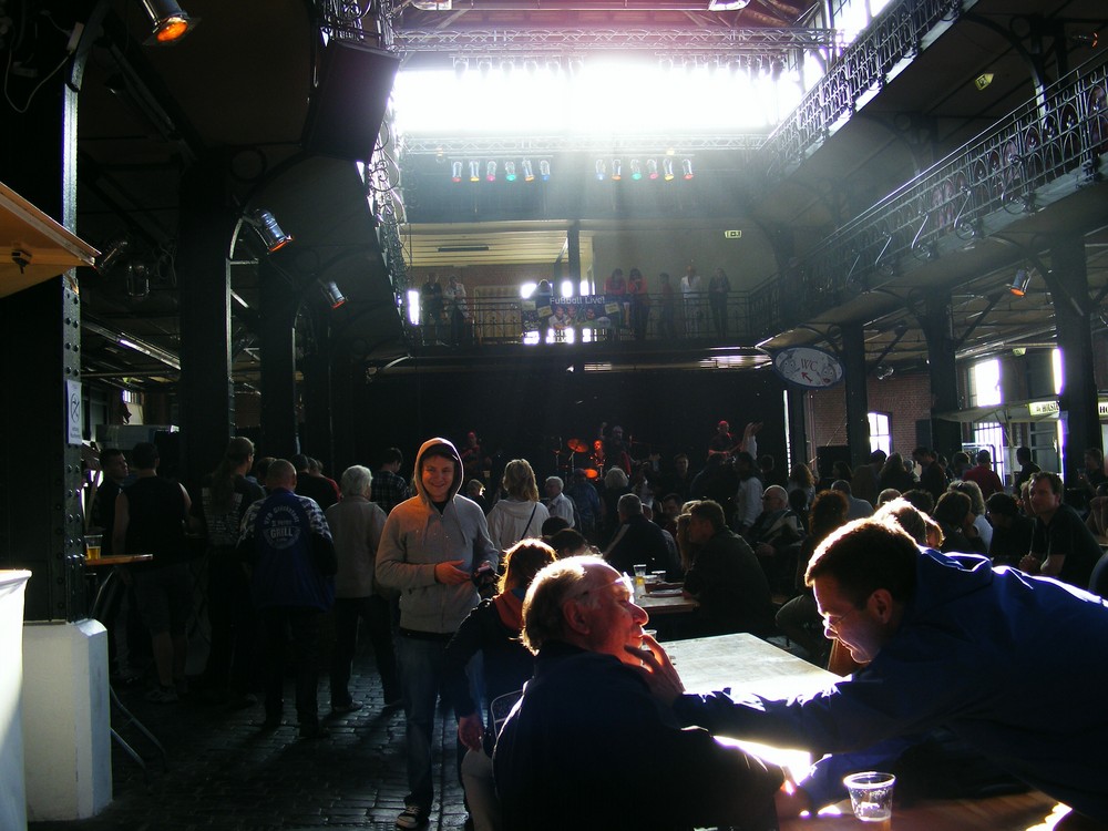 Fischmarkthalle an einem Sonntagmorgen