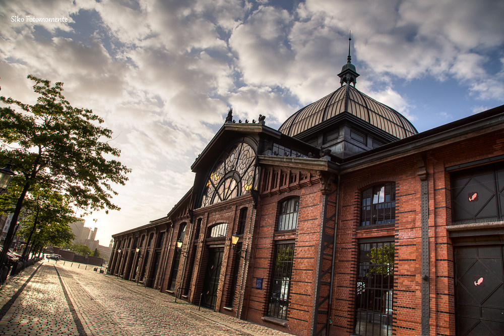 Fischmarkthalle im Frühsonnenlicht