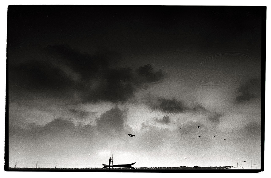 [ fisherman beneath the sky ]