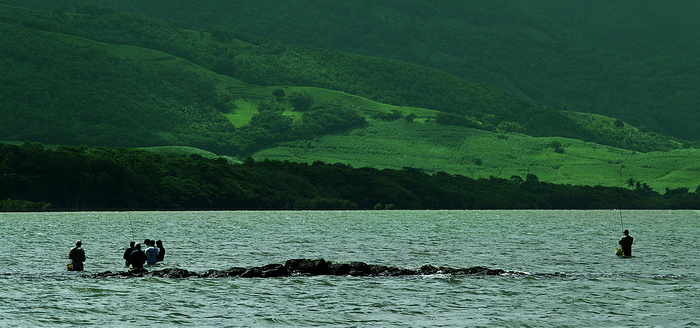 fishermen of the river emerald