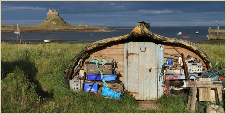 fishing hut 9 holy island