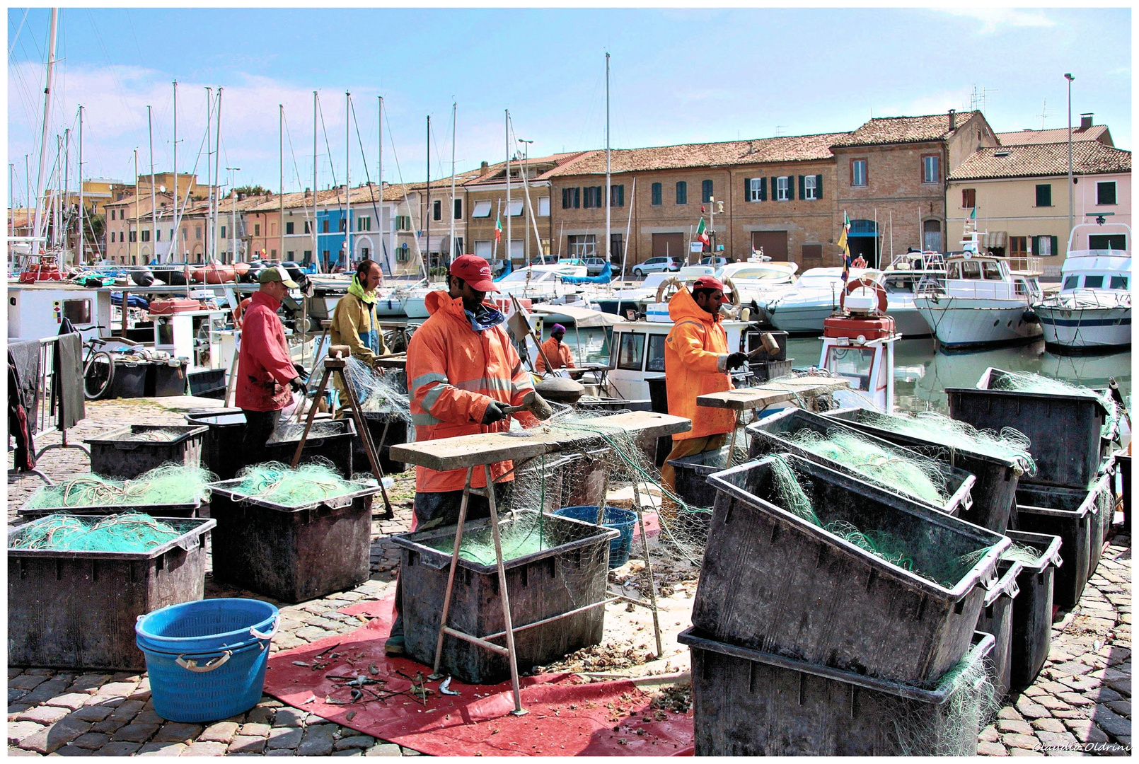 Fishing net cleaning