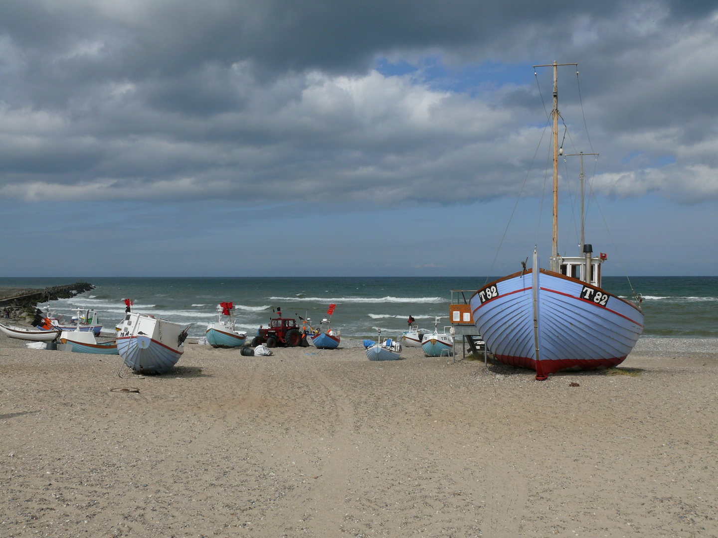 Fishingboats on the beach