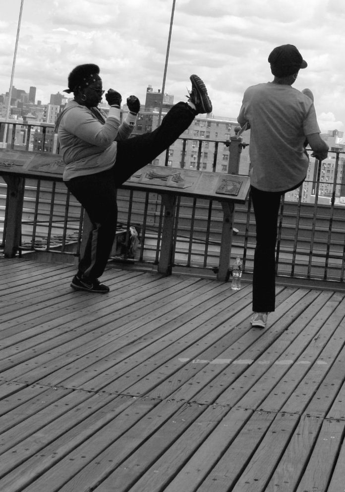 Fitness on Brooklyn Bridge