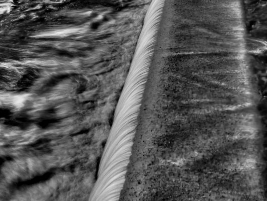 Fiume Giona, cascata