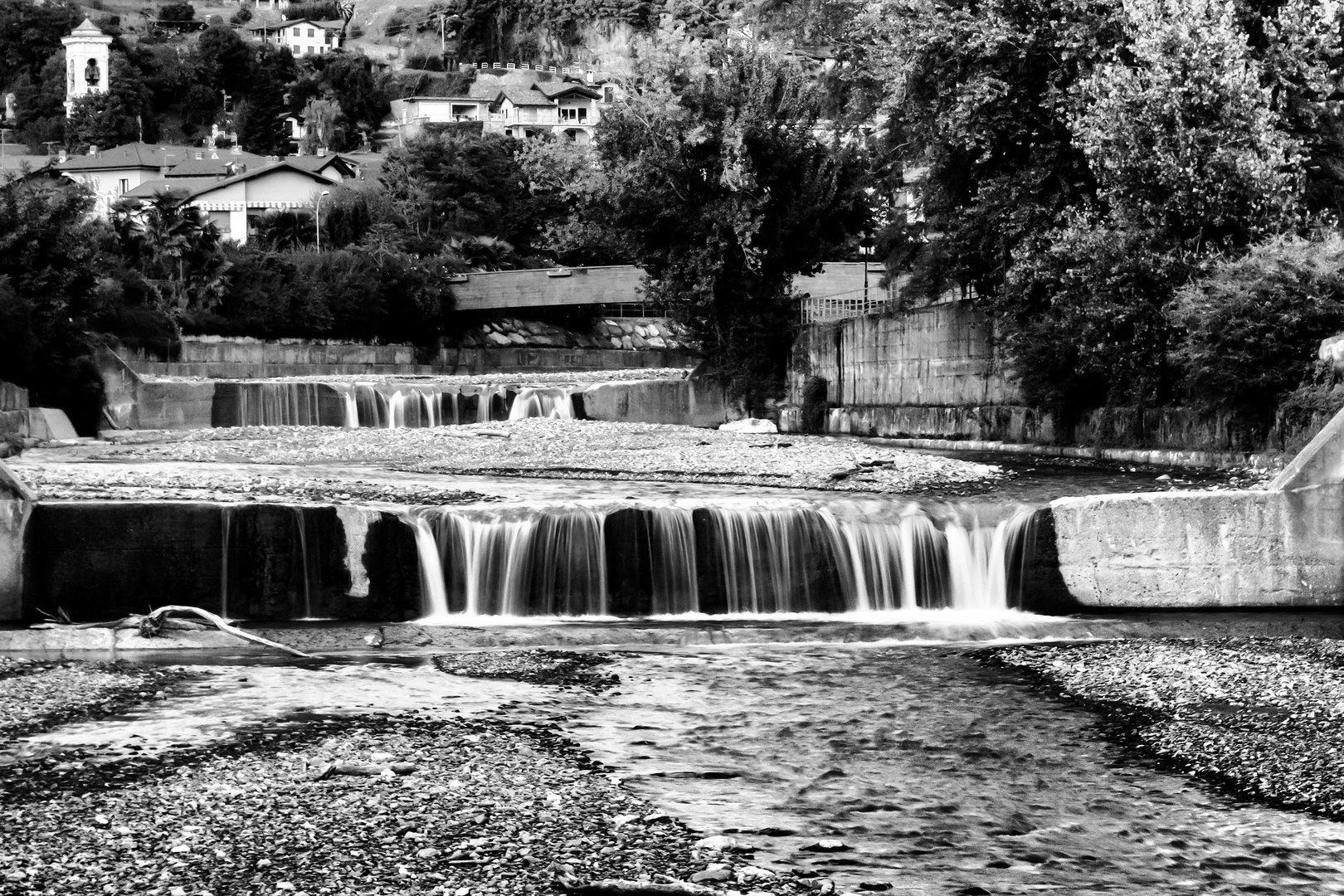 Fiume Giona, Maccagno