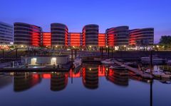 five boats in red