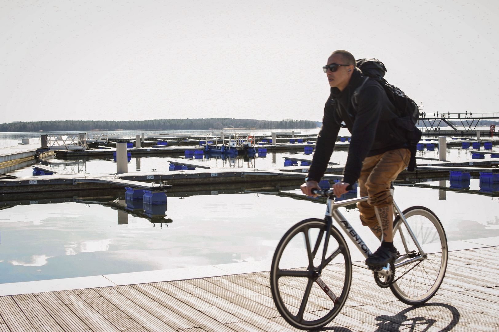 fixie rider am senftenbergerhafen 