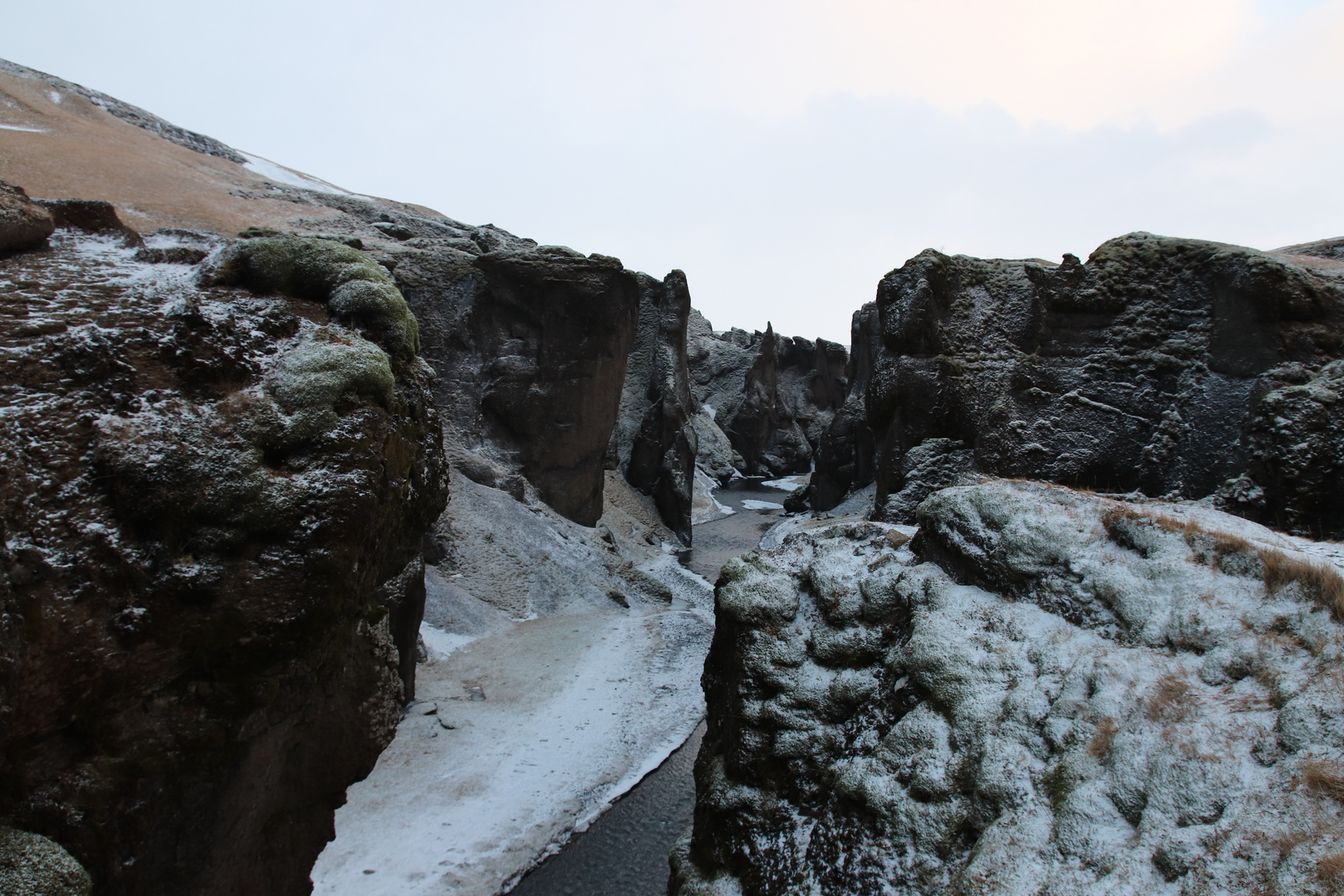 Fjaðrárgljúfur Canyon