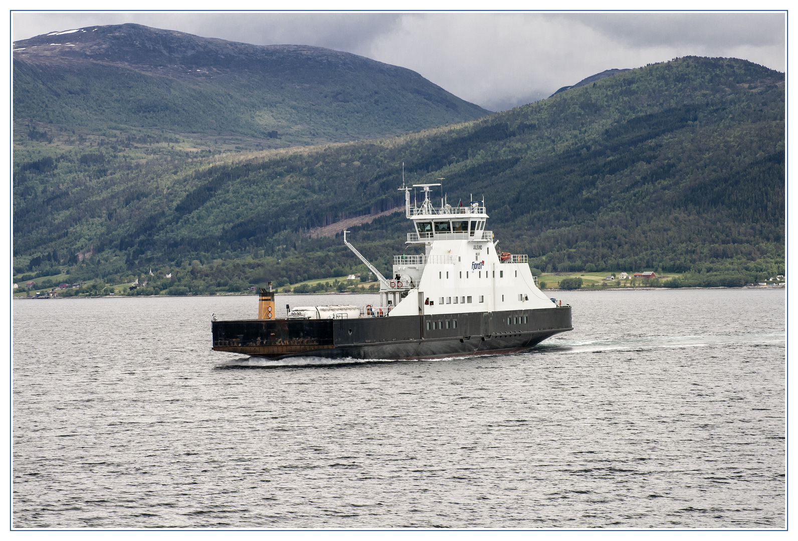 Fjord 1 (Julsund Molde)