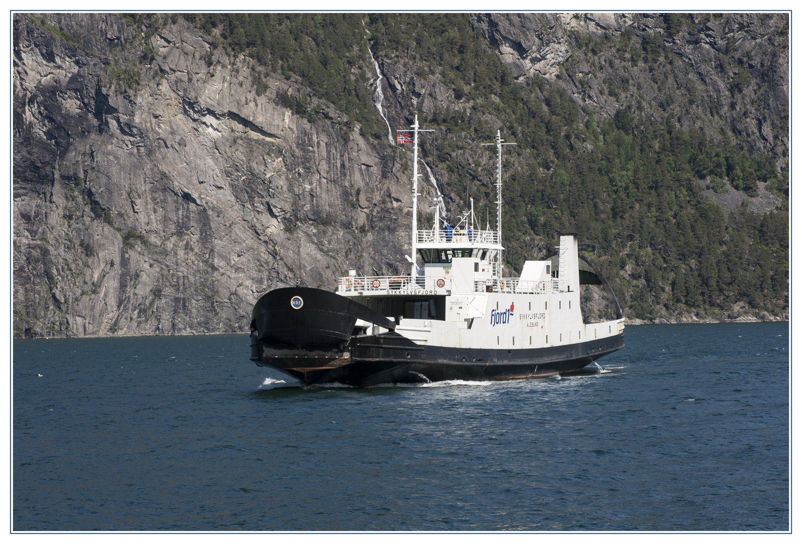 Fjord 1 (Sykkylsvsfjord Alesund)