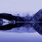 Fjord im Spiegel