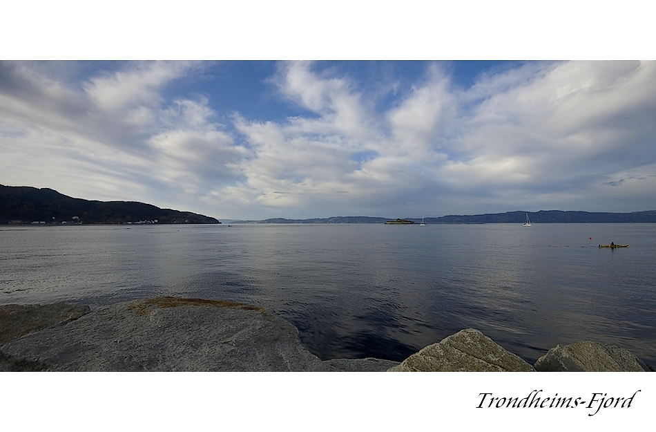 Fjord mit Insel Munkholmen