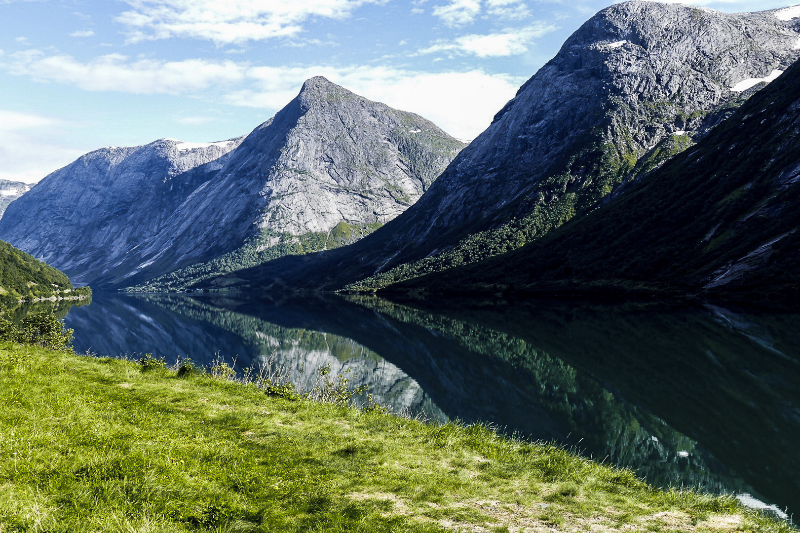 Fjord Spiegelung