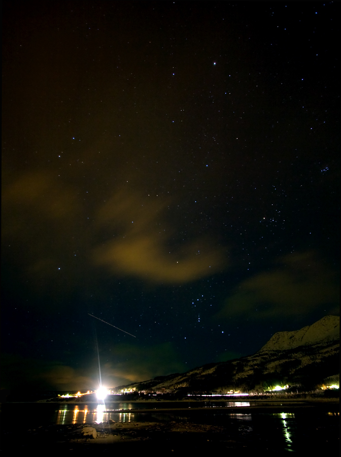 Fjord_Car_Meteroid_Stars