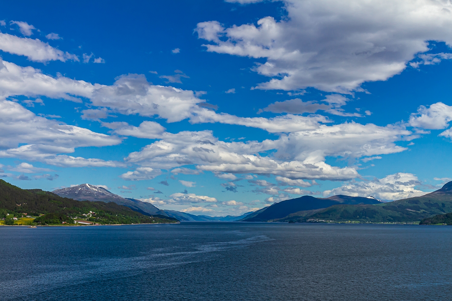 Fjordfahrt von Ålesund nach Molde