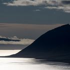 Fjordlandschaft im Abendlicht