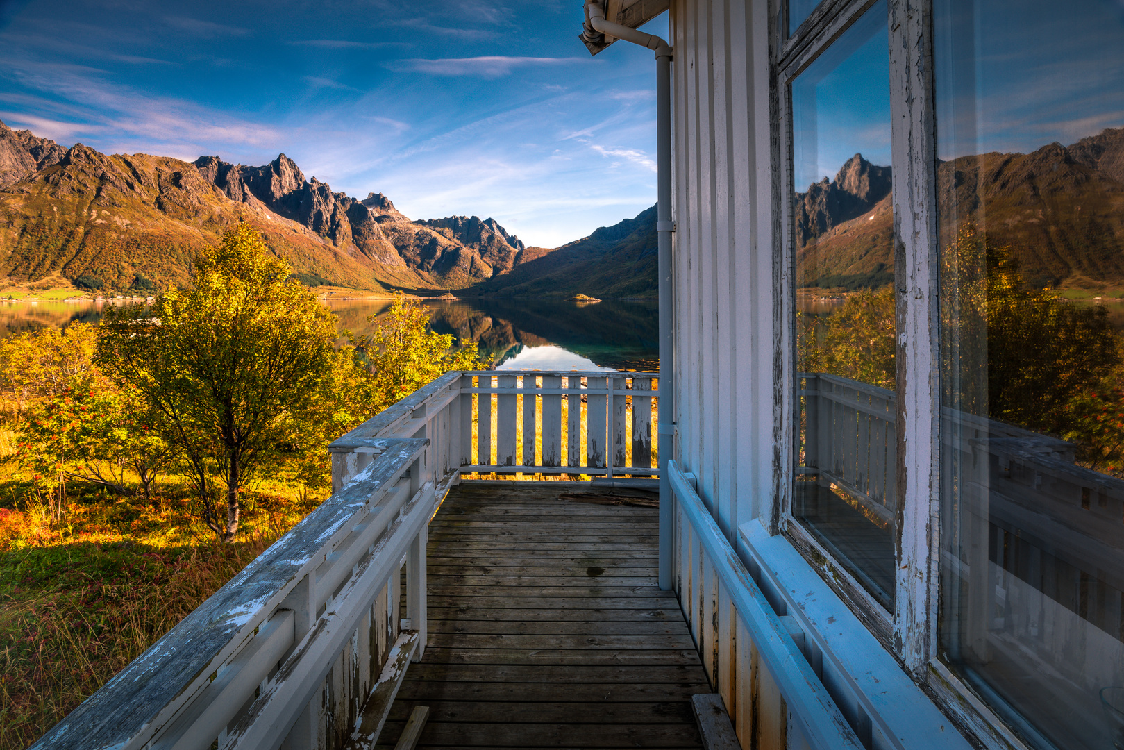 Fjordlandschaft von der Kapelle Sildpolness