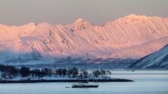 FJORDLANDSCHAFT zwischen TROMSÖ und SKJERVOY