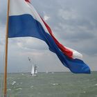 Flagge und Ijsselmeer