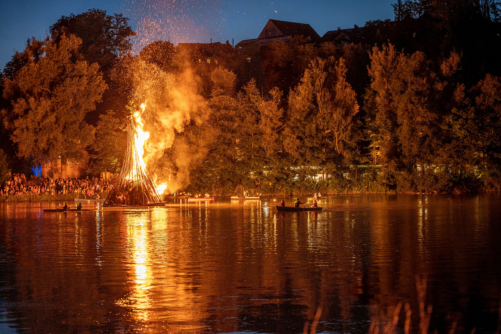 Flammen auf dem Wasser 3