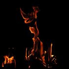 Flammen Tanz aus der Feuerschale.