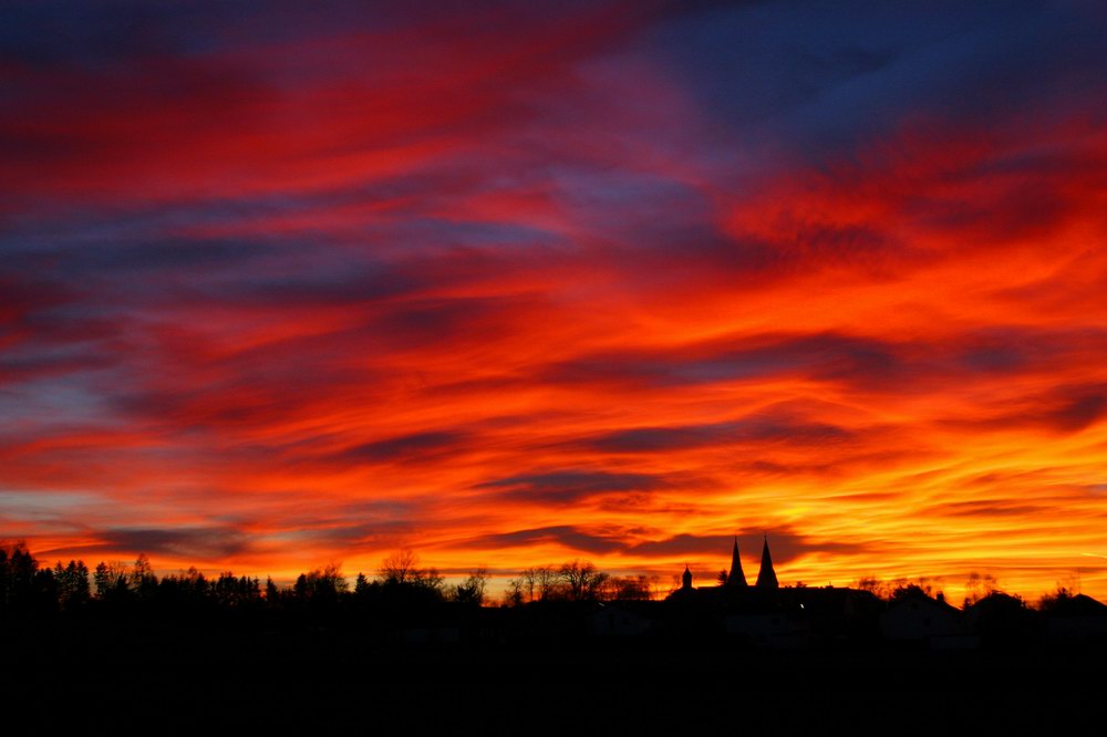 Flammender Himmel über Markt Indersdorf