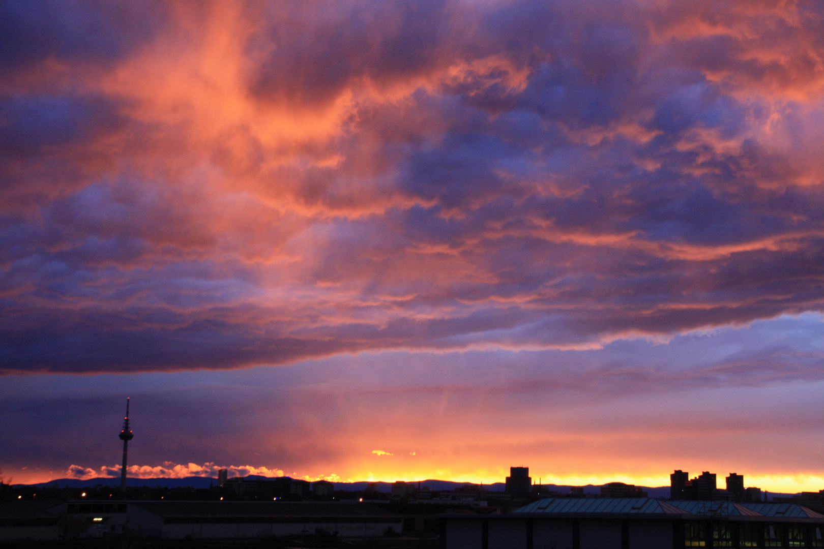 Flammender Sonnenuntergang