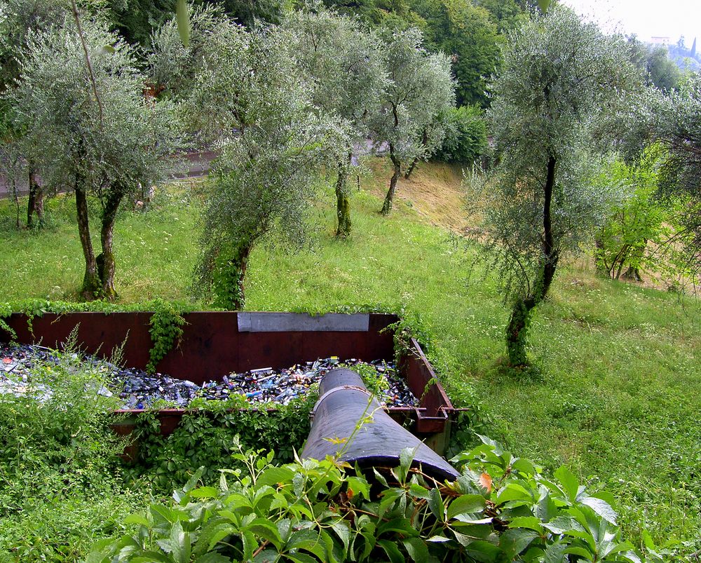 ...Flaschen Entsorgung auf italienischer Art