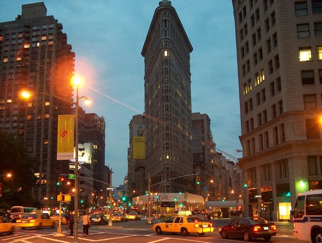 Flatiron at night