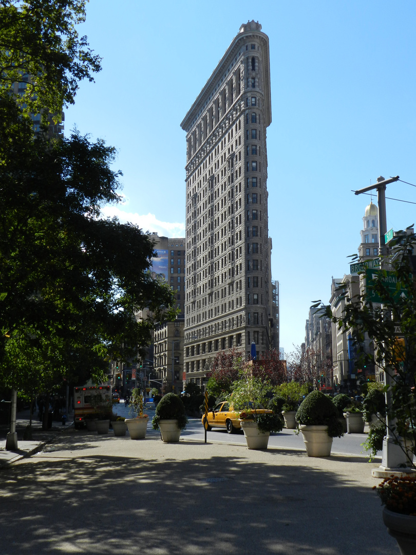 Flatiron Building.....