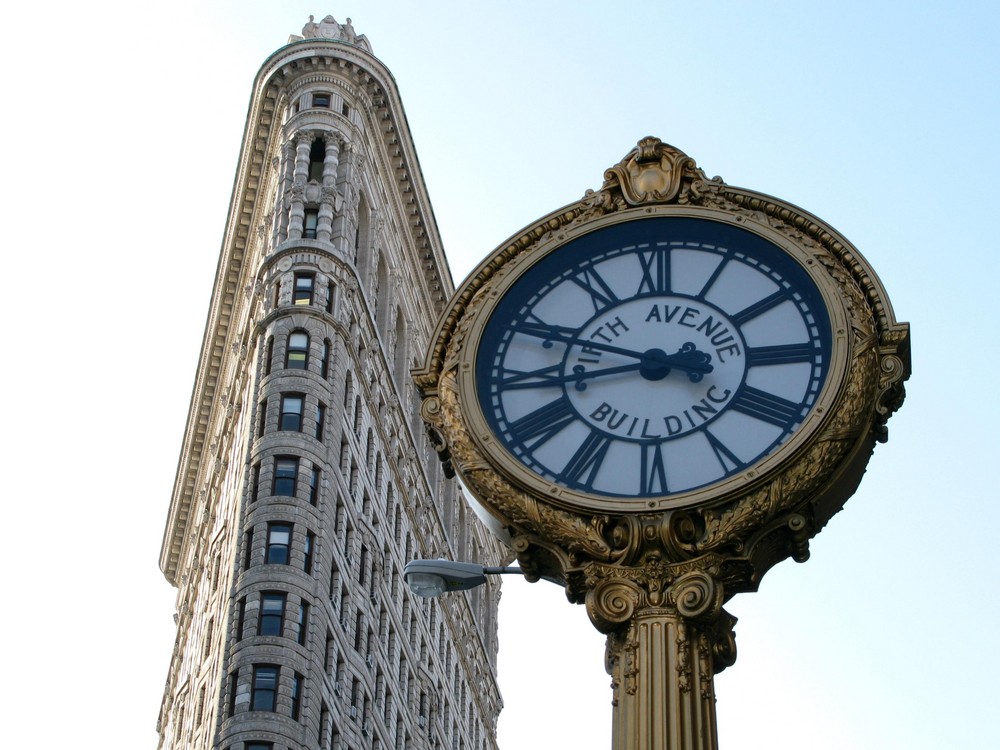 Flatiron Building und Uhr