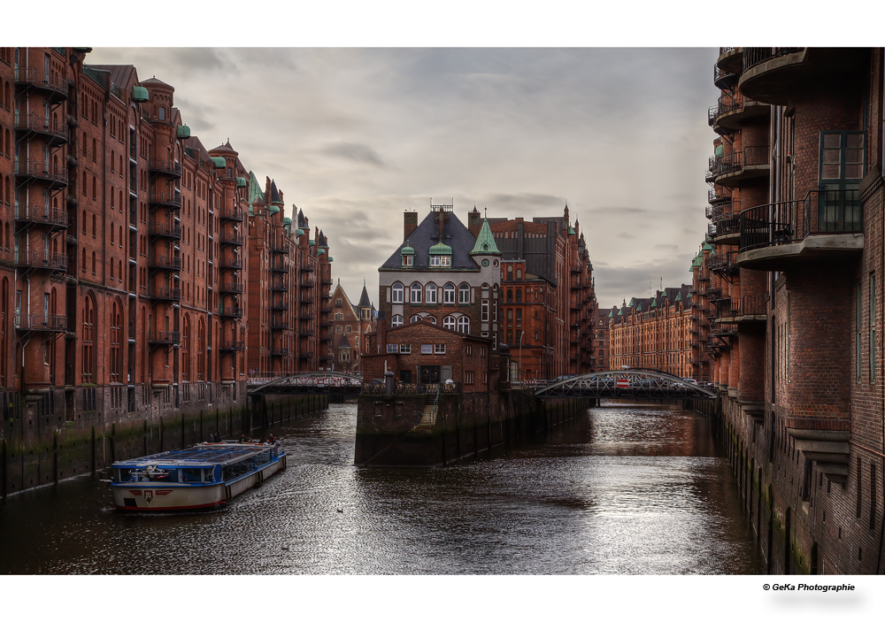 Fleetfahrt durch die Speicherstadt