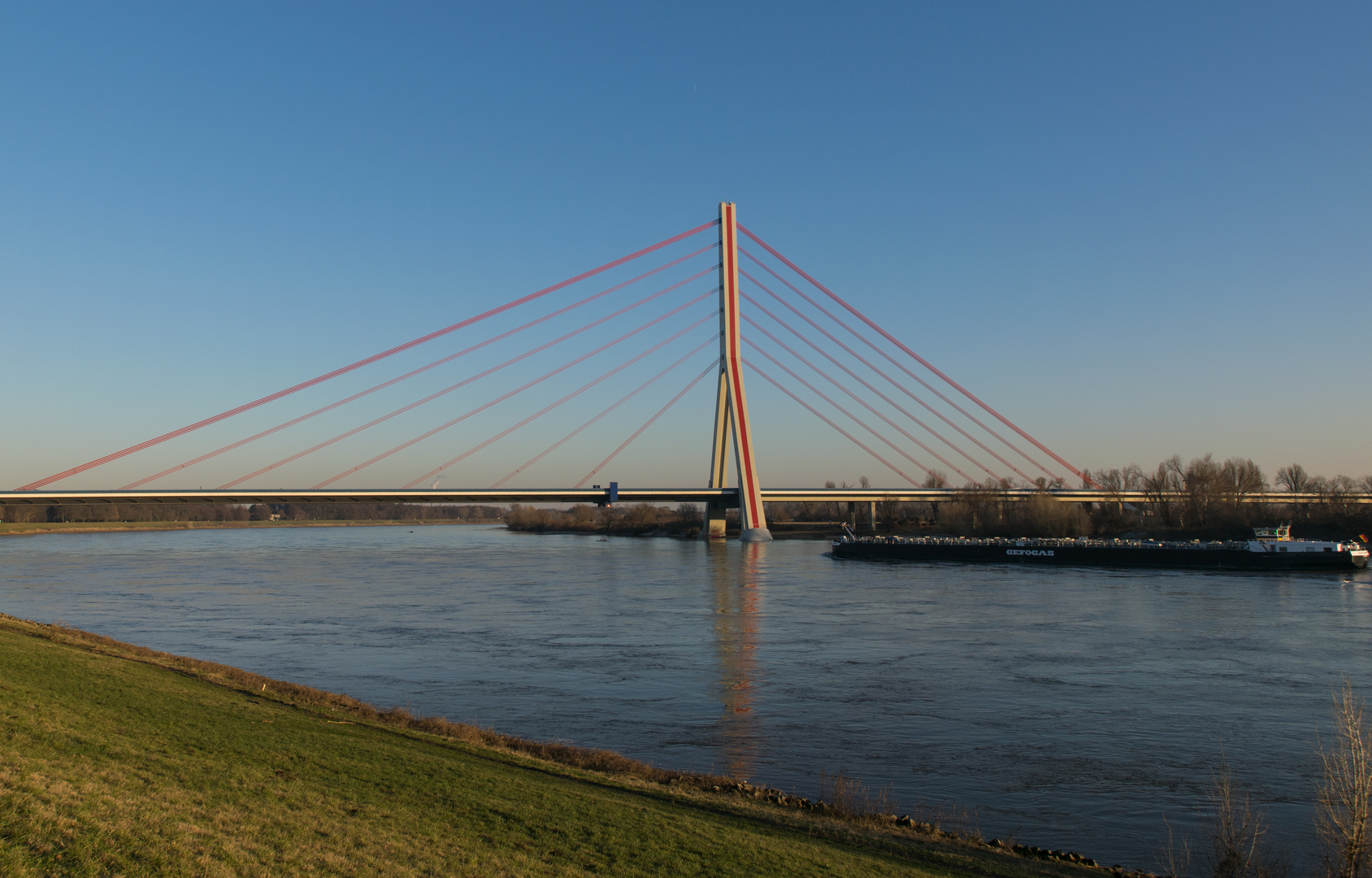 Fleher Brücke Düsseldorf