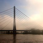 Fleher Brücke, Düsseldorf im Nebel