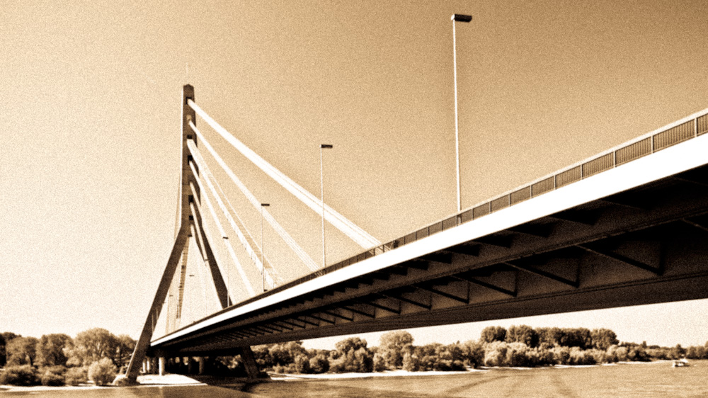 Fleher Brücke Neuss Düsseldorf