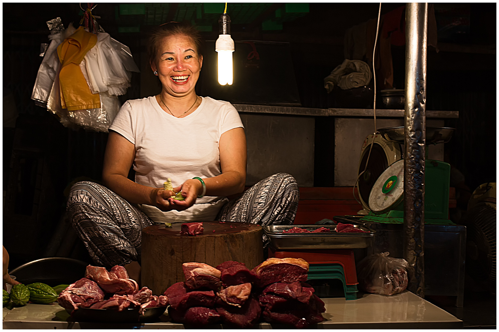 Fleischverkäuferin, Serie Handwerker und Händler in Vietnam