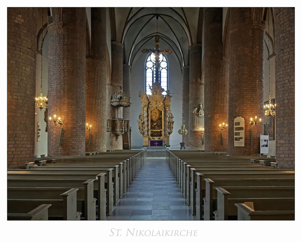 Flensburg - St. Nikolaikirche " Blick zum Chor..."