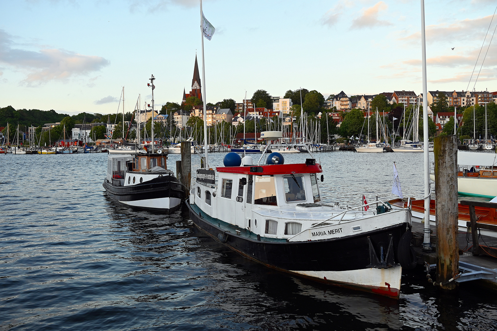 Flensburger Altstadt und Hafen im Frühsommer