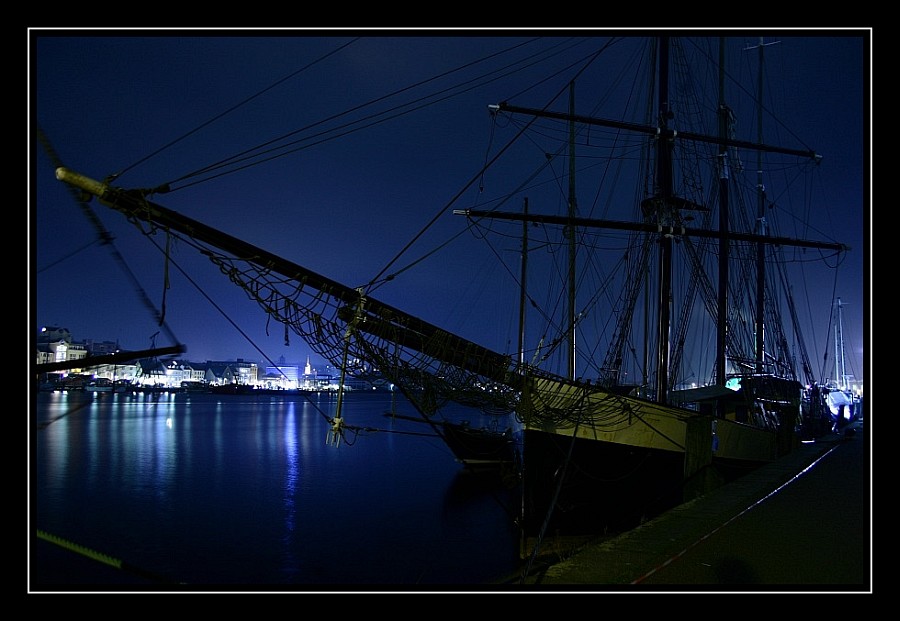 Flensburger Hafen bei Nacht 2