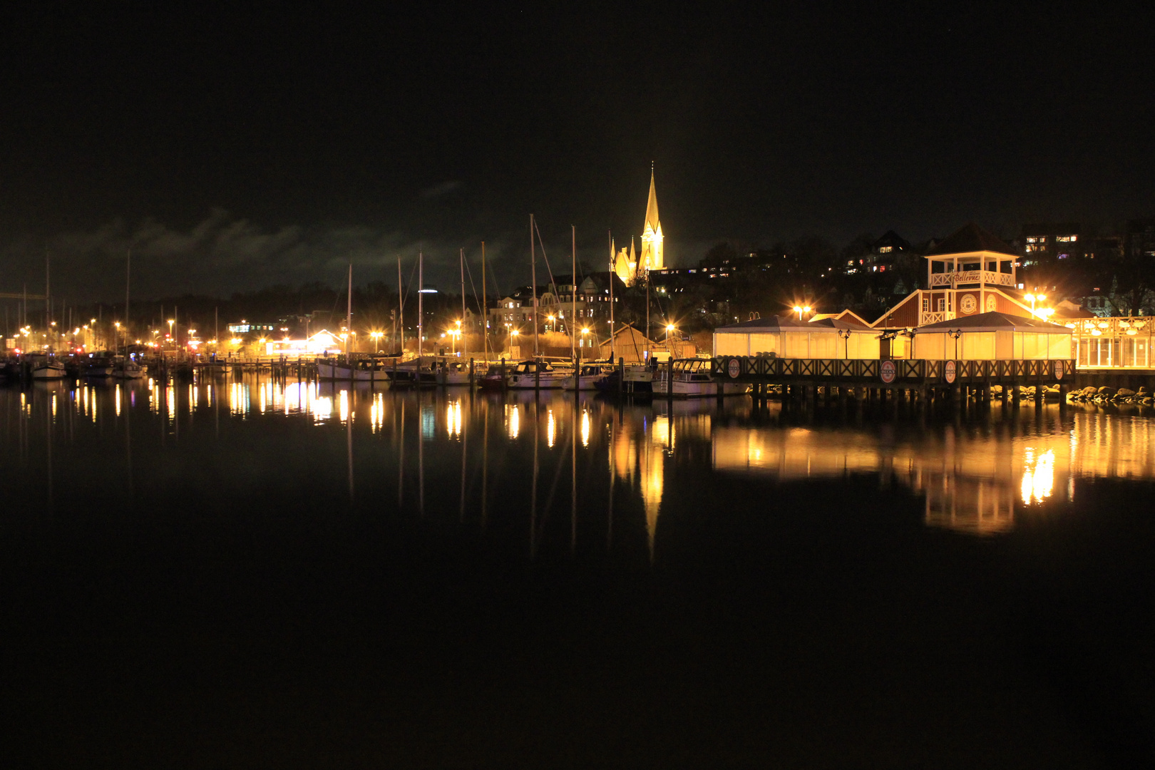 Flensburger Hafen bei Nacht