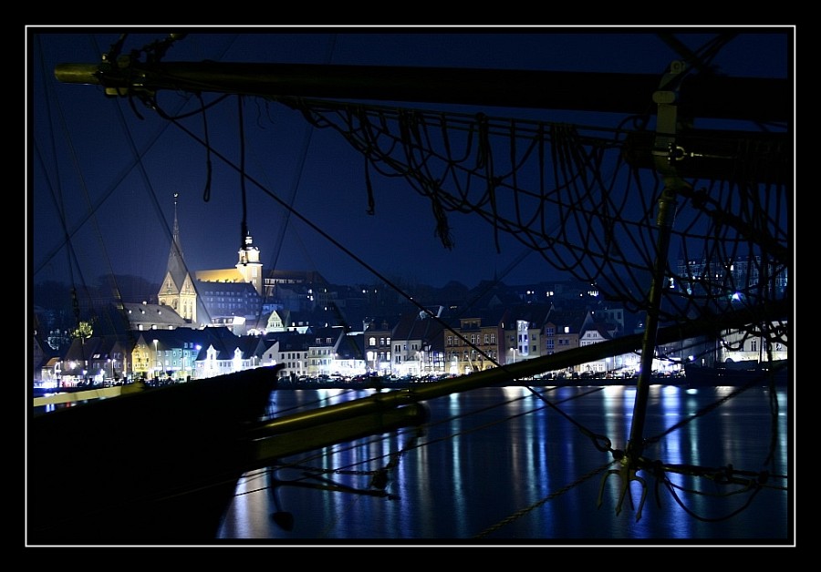 Flensburger Hafen bei Nacht 4