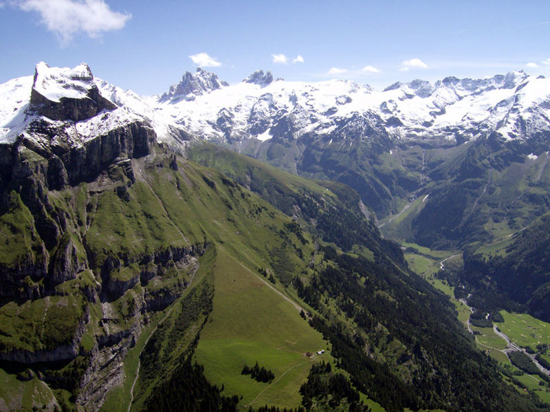 Fliegen am Hahnen bei Engelberg