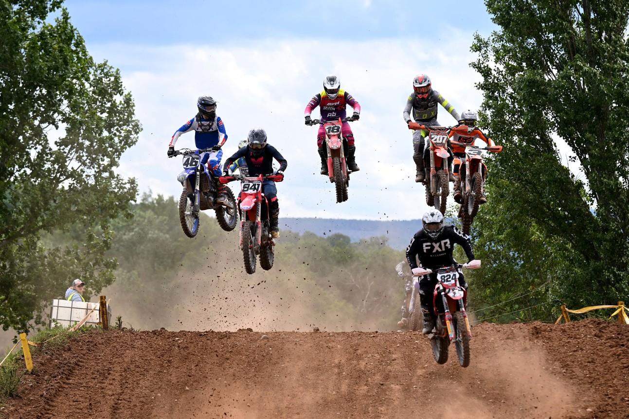 Fliegen auf dem Motorrad