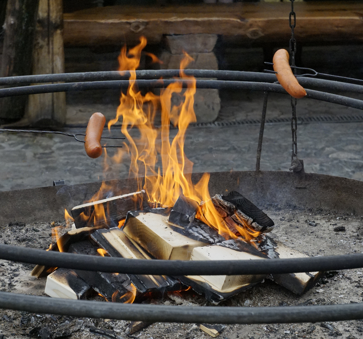 Fliegende Grillwurst