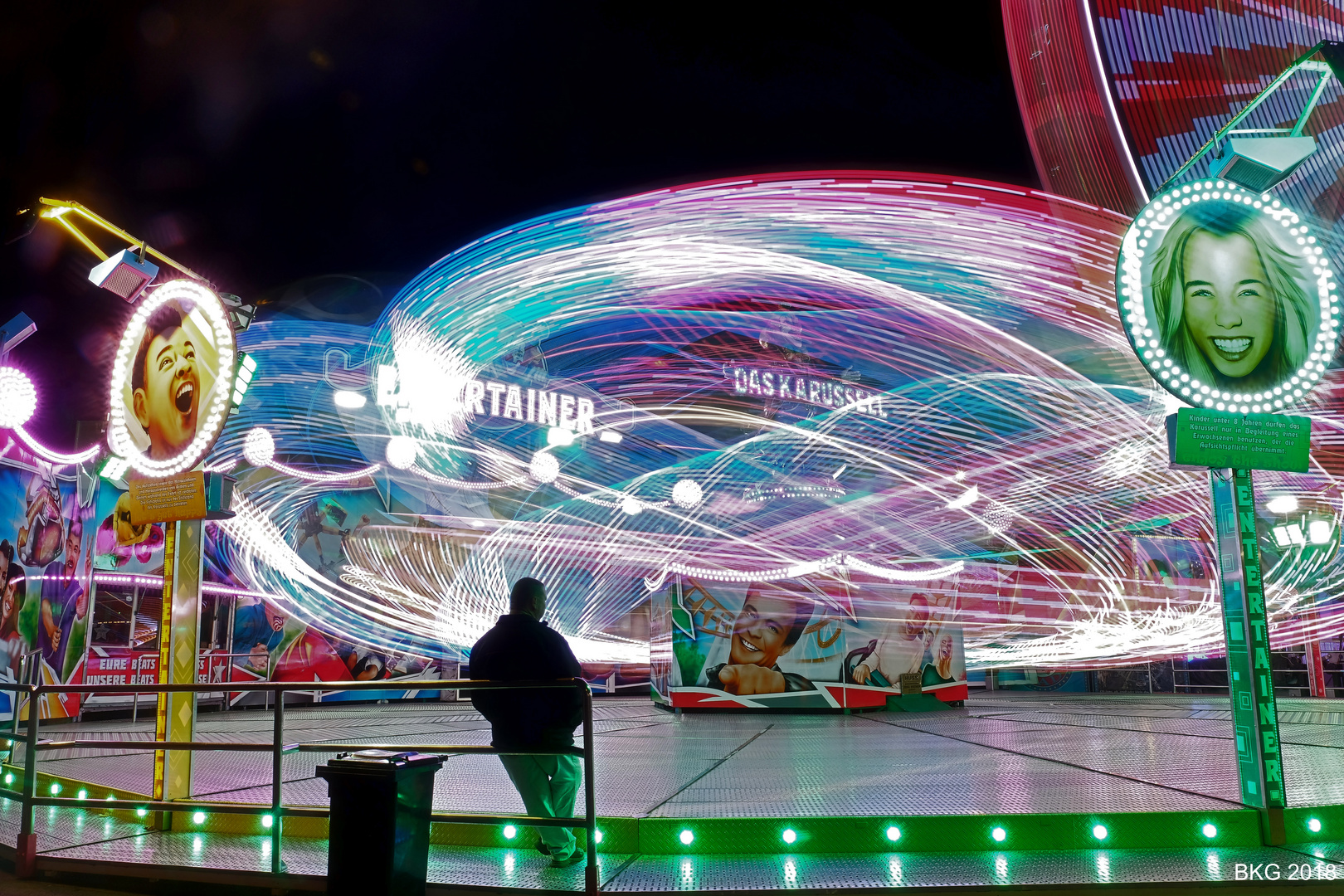 Fliegende Nachtlichter 