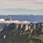 fliegender Hoher Kasten mit Bergspitzchen...